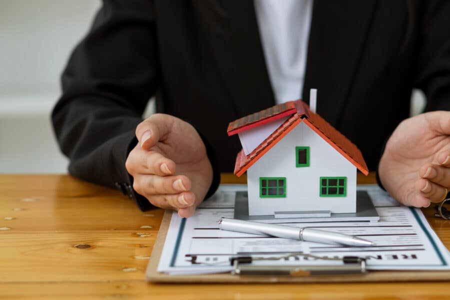 real estate investor wholesaler